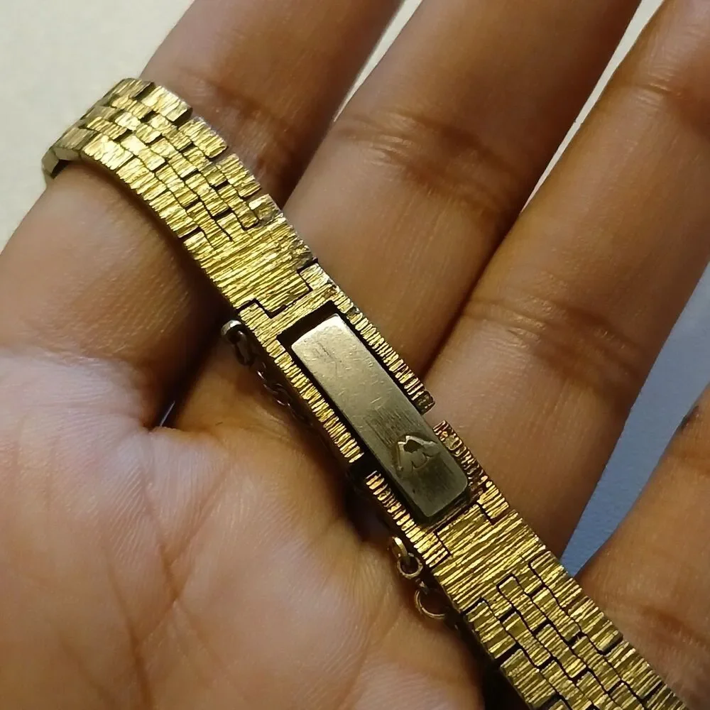 Parts/Repair VTG 80s Wittnauer Quartz Gold Tone Diamond Accent Bark Texture